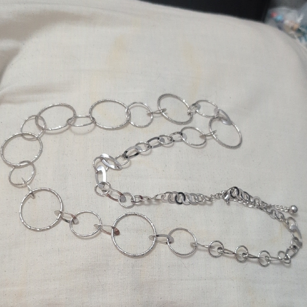 Polished Silver Open Circle Necklace with Clasp